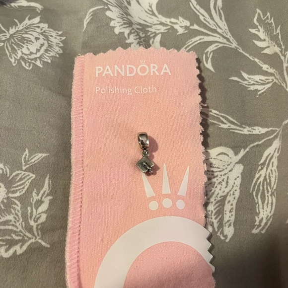 Pandora Graduation Cap Charm - Picture 3 of 4